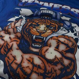 Vintage TSU tigers graphic tshirt